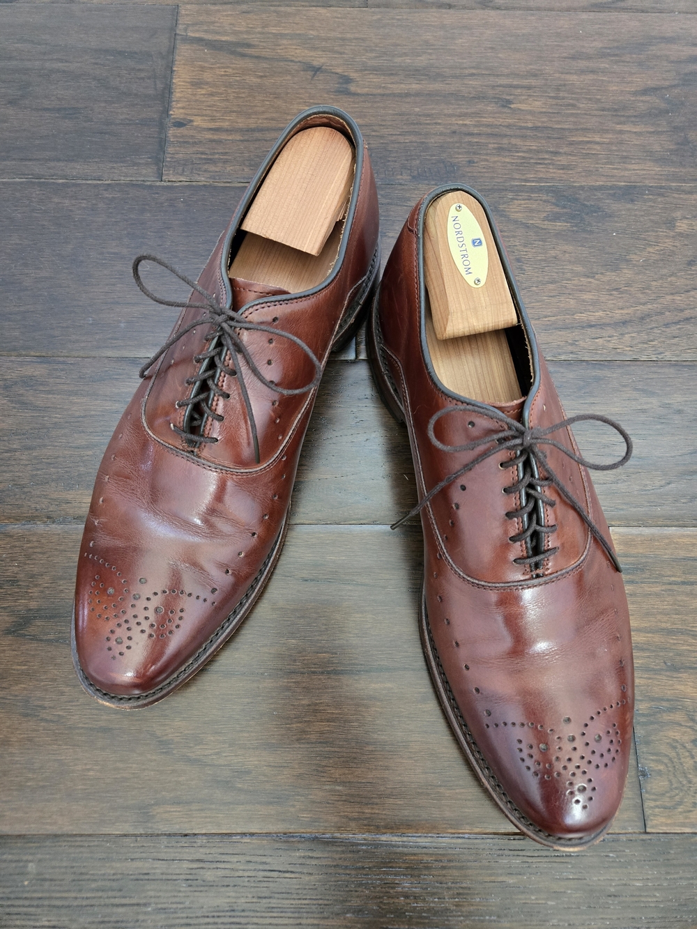 Allen Edmonds Webridge- Classic Brown Leather Men's Oxford Brogues - 10.5